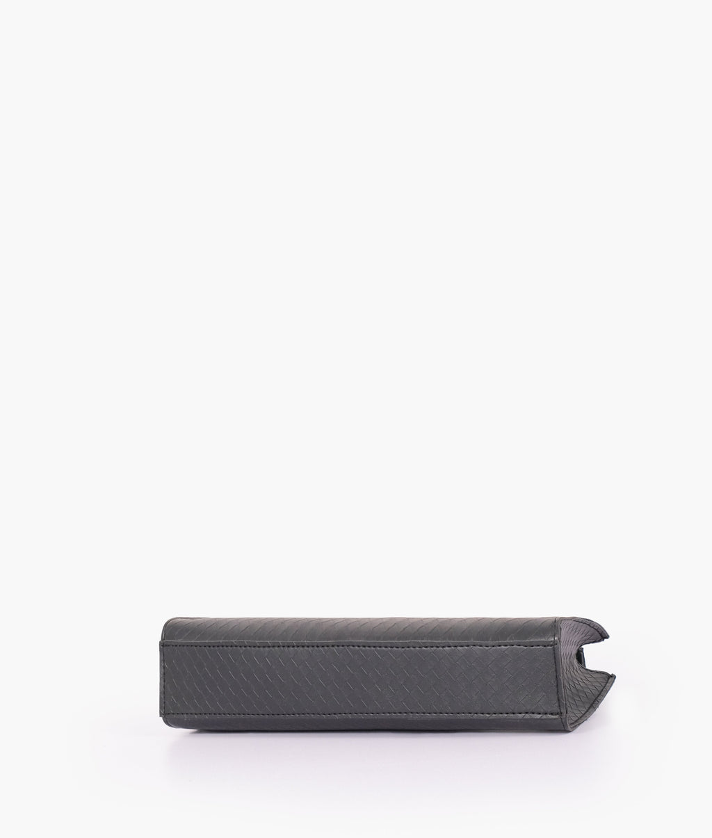 LumaVex - Black weaved elongated chain handle purse