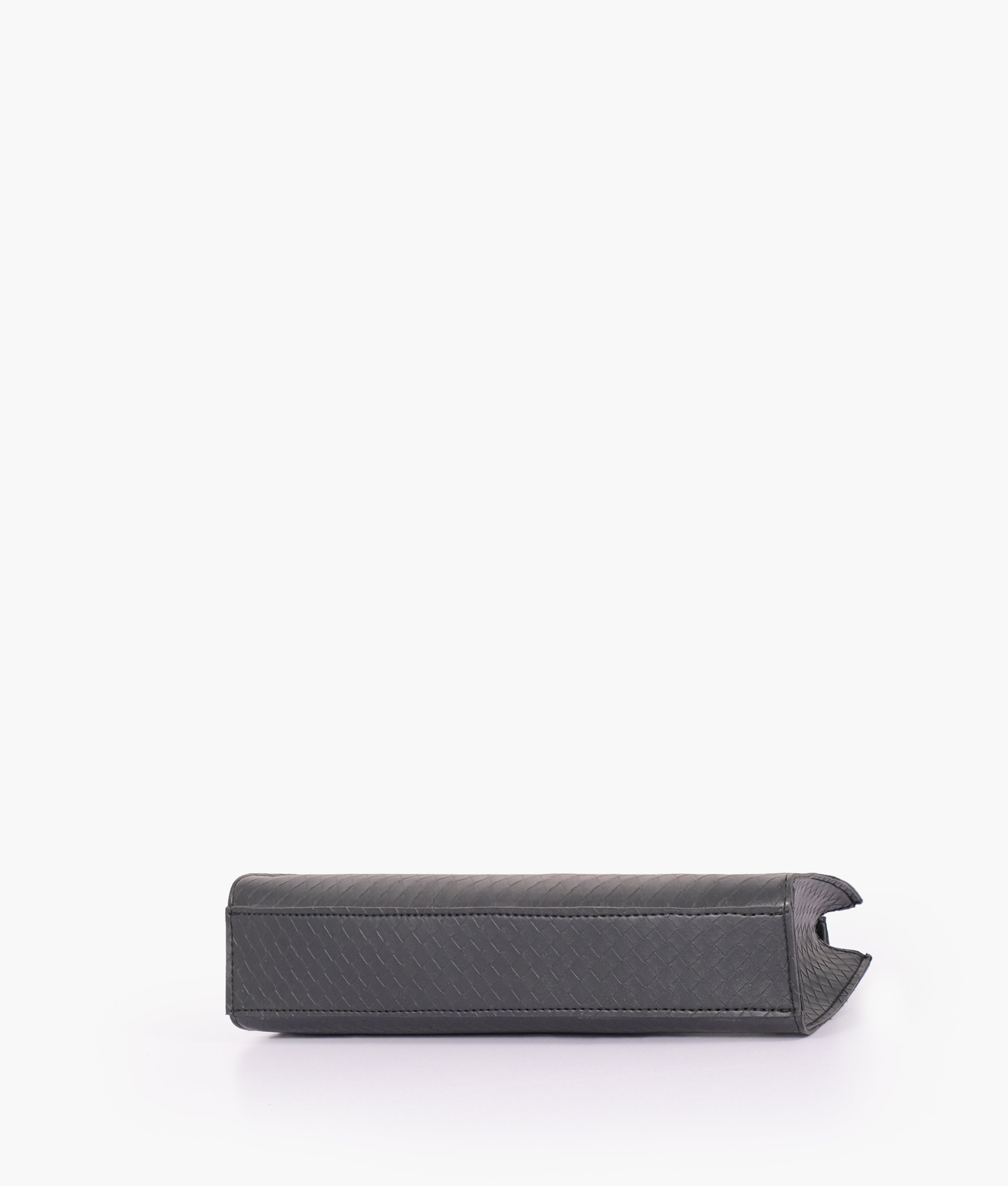 LumaVex - Black weaved elongated chain handle purse