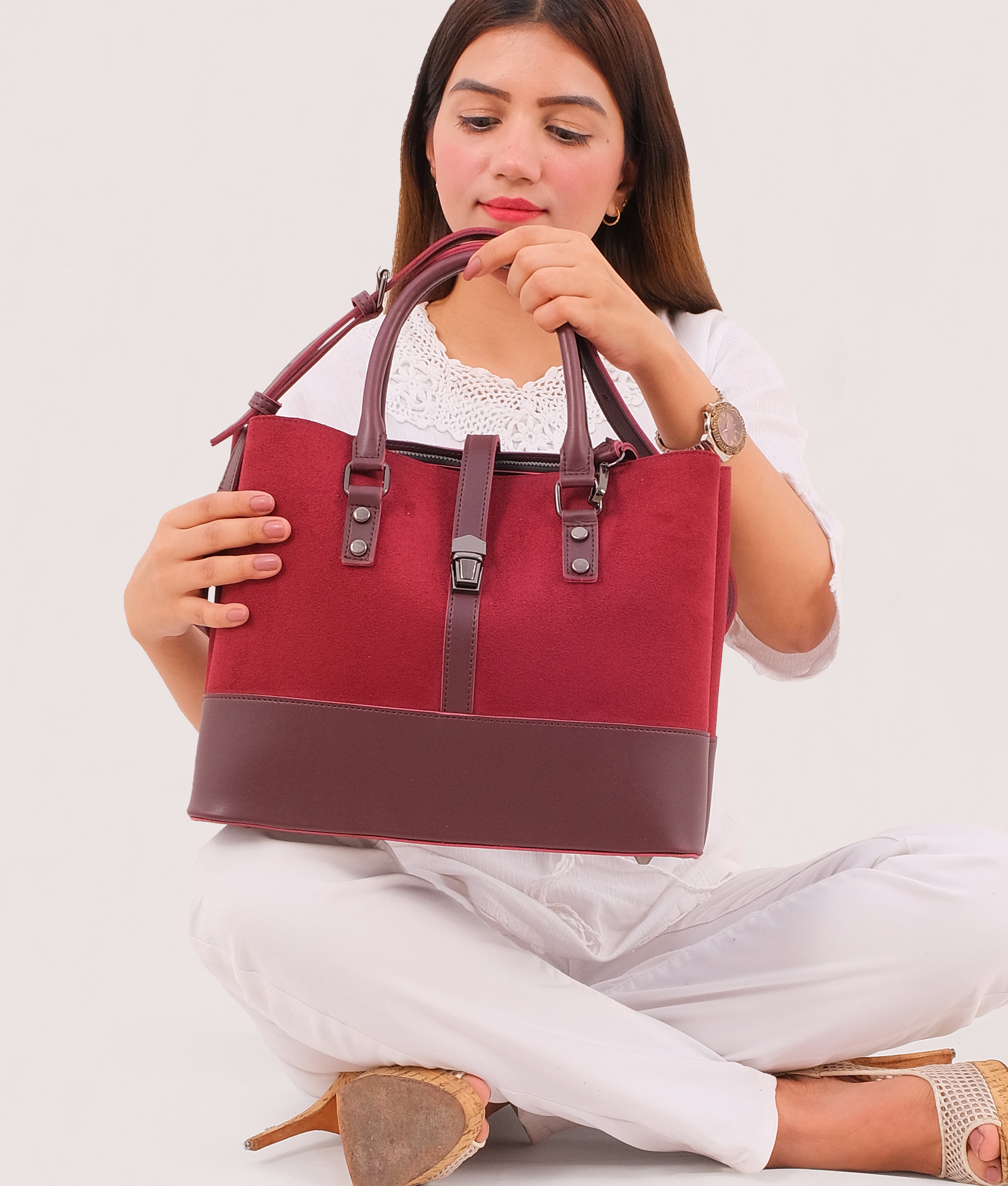 LumaVex - Burgundy suede multi-compartment shoulder bag