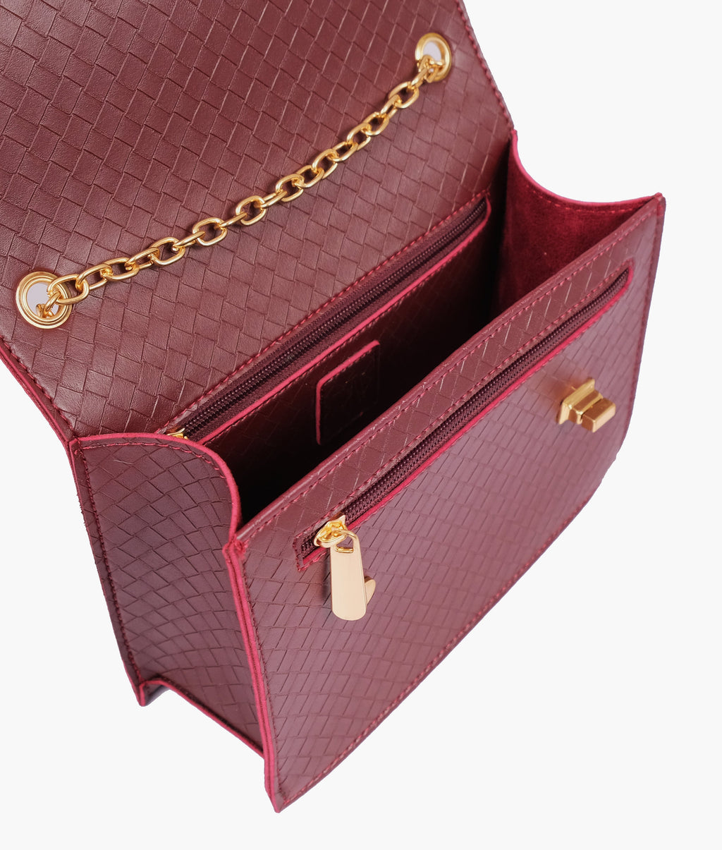LumaVex - Burgundy weaved chain shoulder bag with twist lock